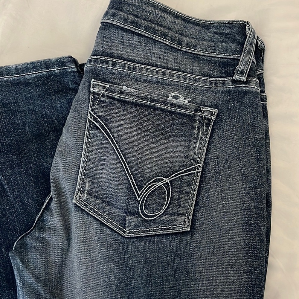 Bebe skinny jeans. Size 28. In great condition.